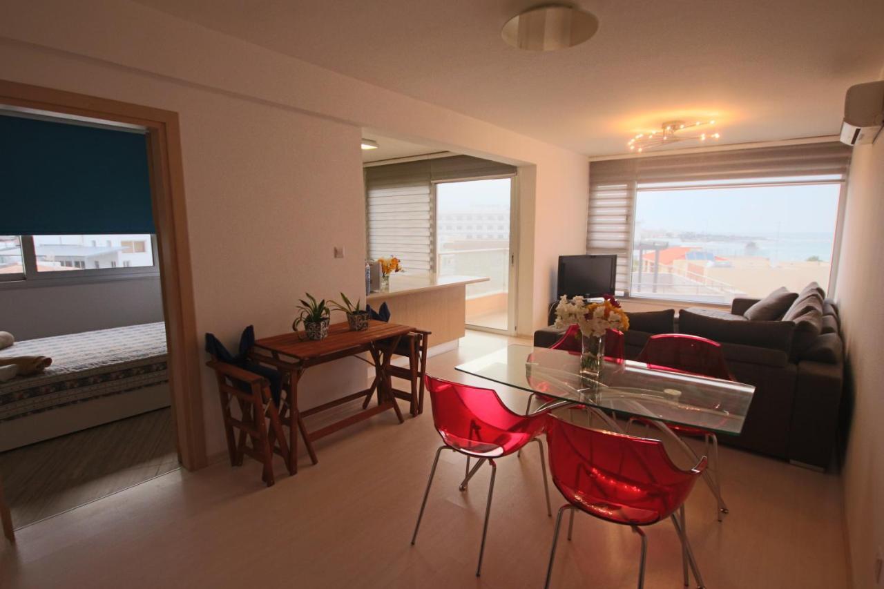 Fig Tree Bay Apartments プロタラス エクステリア 写真