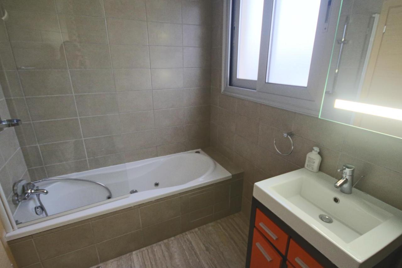 Fig Tree Bay Apartments プロタラス エクステリア 写真