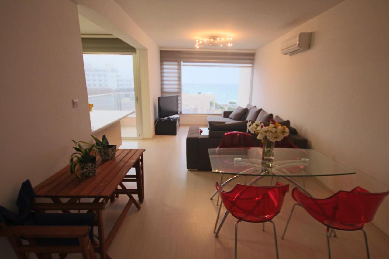 Fig Tree Bay Apartments プロタラス エクステリア 写真